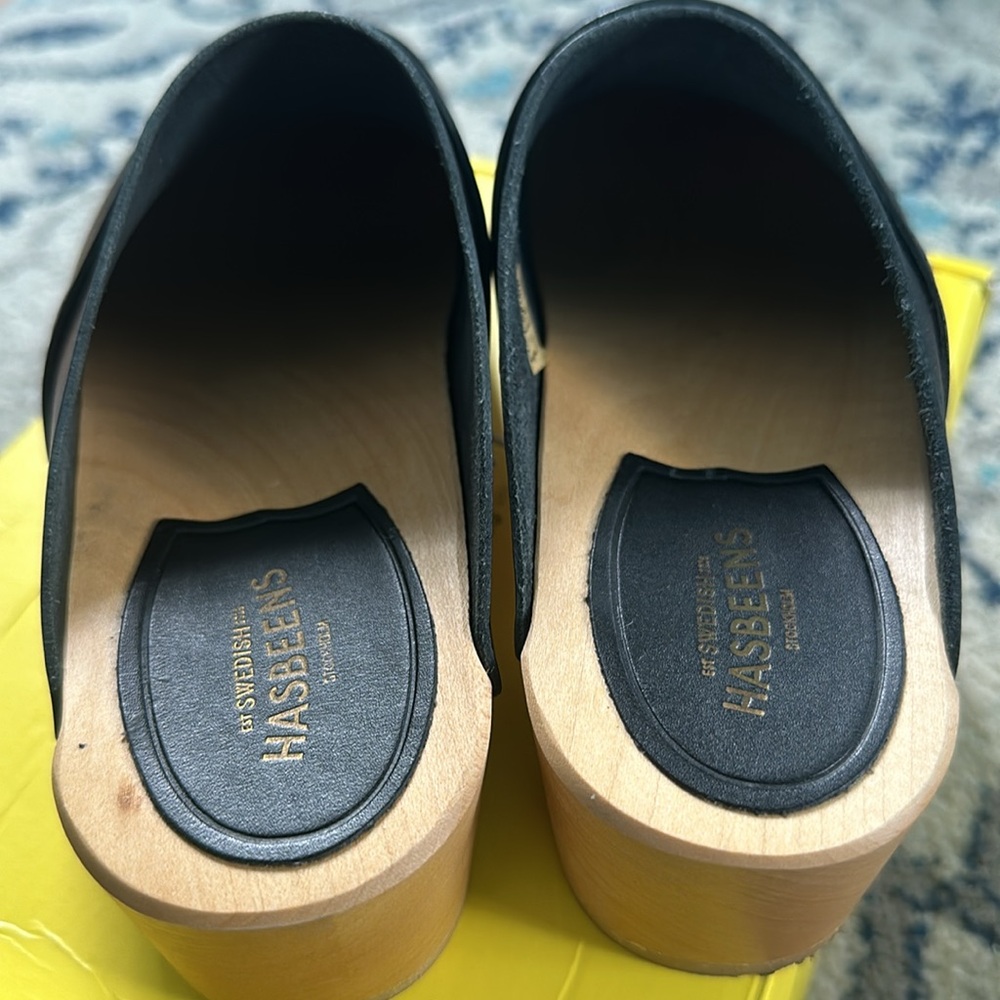 Black Swedish HASBEENS clogs. Size 38. - Picture 7 of 9